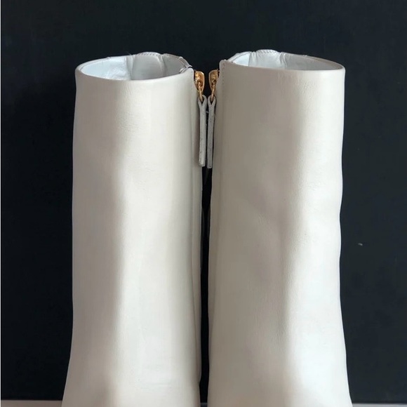 Elegant White Ankle Boots with Gold Accents - Picture 2 of 5